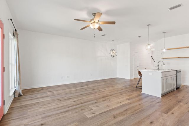 406 Raven Lane, Panama City, FL 32404