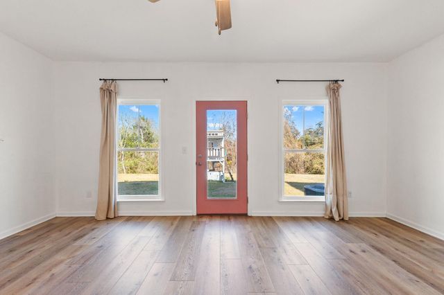 406 Raven Lane, Panama City, FL 32404