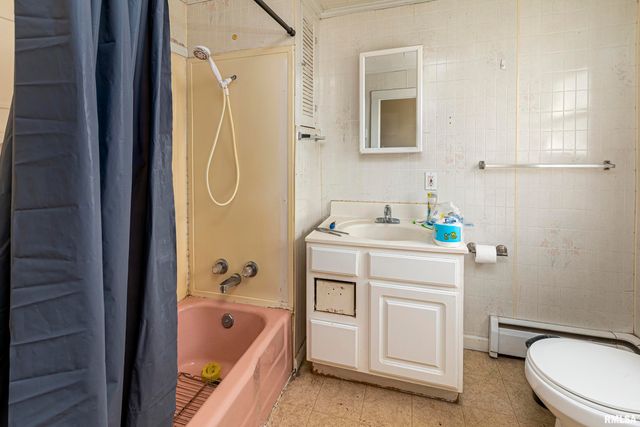 1500 W TYLER Street, Herrin, IL 62948