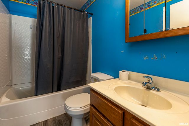 1500 W TYLER Street, Herrin, IL 62948