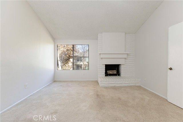 2512 N Tustin D, Santa Ana, CA 92705