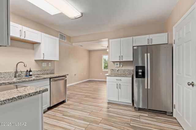 1239 N Beverly Avenue, Tucson, AZ 85712