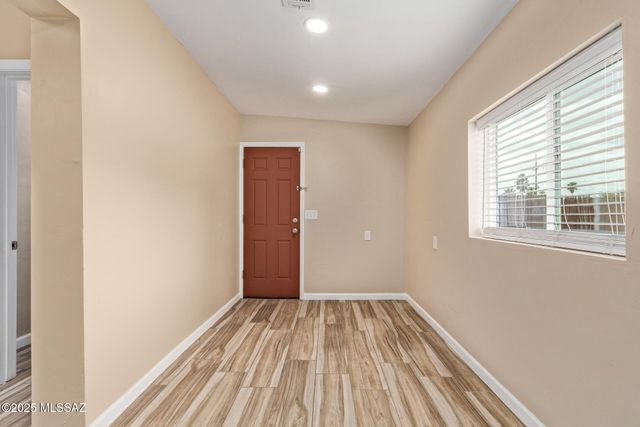 1239 N Beverly Avenue, Tucson, AZ 85712