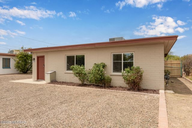 1239 N Beverly Avenue, Tucson, AZ 85712