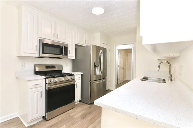 4081 Savannah Ridge Trace, Loganville, GA 30052