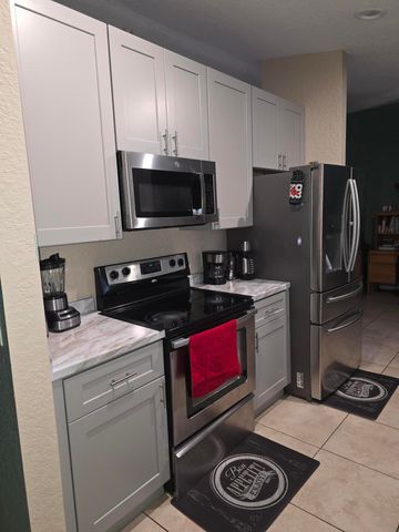 557 SW Baoy Avenue, Port St. Lucie, Port St Lucie, FL 34953