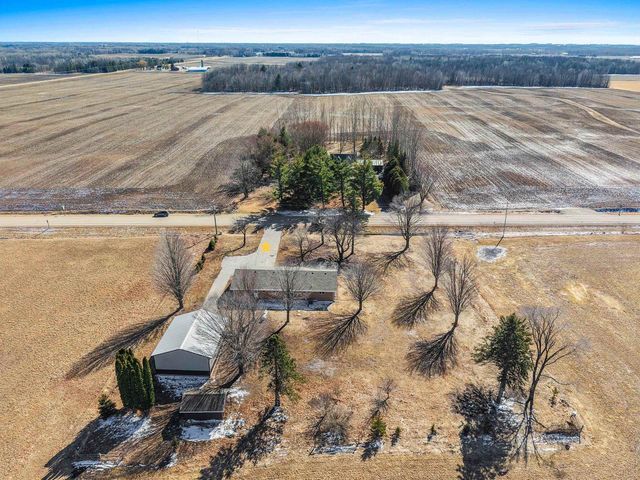 W602 CTY RD E, Green Valley, WI 54127