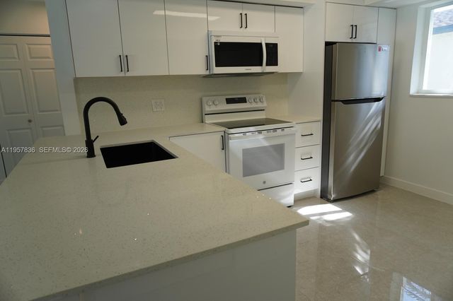 25420 SW 107th Ct 25420, Homestead, FL 33032