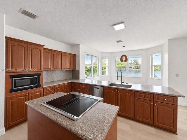 3821 SW 167th Ave, Miramar, FL 33027