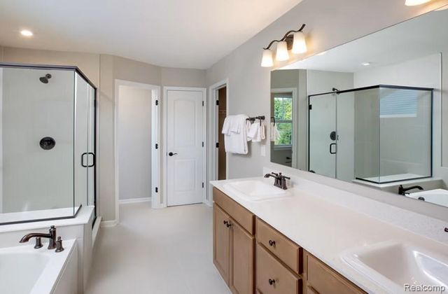 2751 Dunes Court, Milford Charter Township, MI 48381