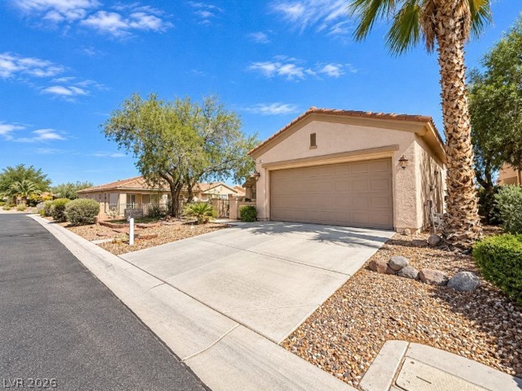 4952 Rivedro Street, Las Vegas, NV 89135 — photo 2