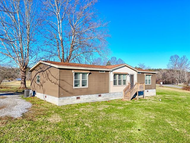 42 Jones Creek Road, Blairsville, GA 30512