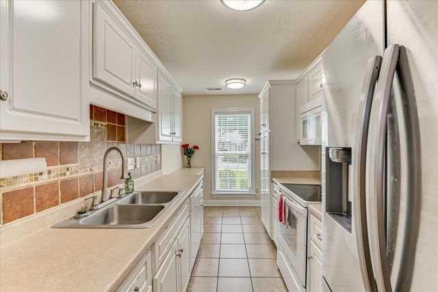 111 Orchard Way, North Augusta, SC 29860