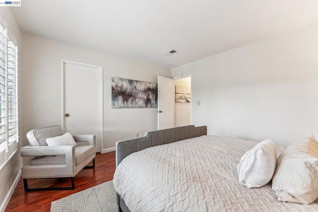 1130 Fontana Drive, Alameda, CA 94502