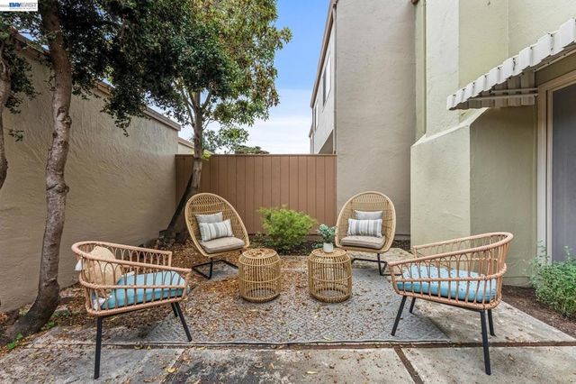 1130 Fontana Drive, Alameda, CA 94502