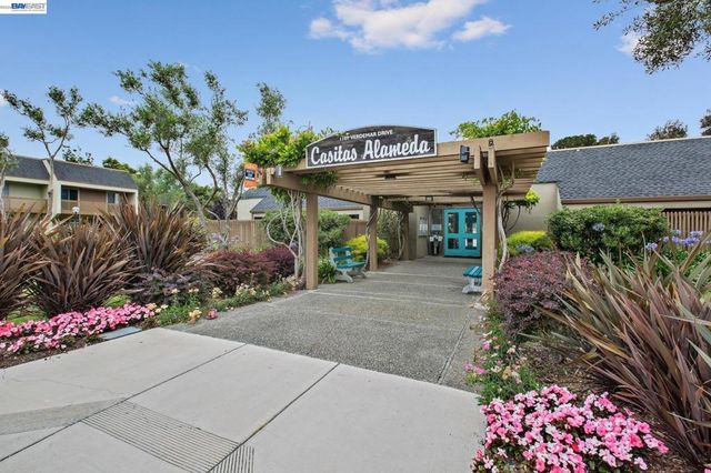 1130 Fontana Drive, Alameda, CA 94502
