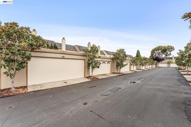 1130 Fontana Drive, Alameda, CA 94502