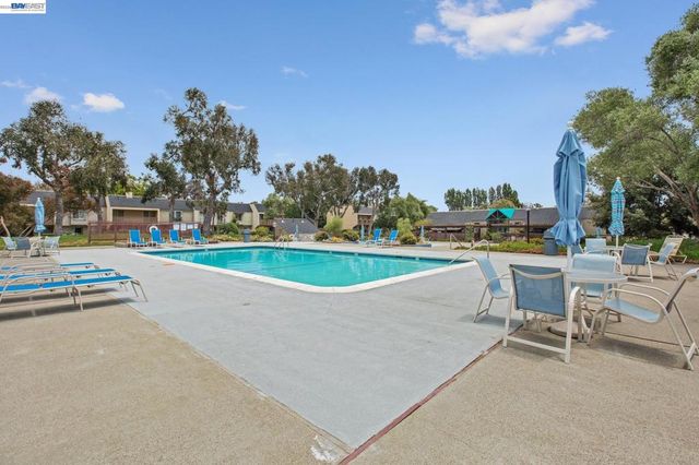 1130 Fontana Drive, Alameda, CA 94502