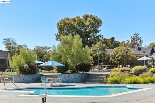 1130 Fontana Drive, Alameda, CA 94502