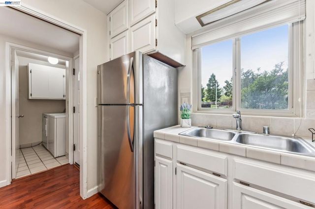 1130 Fontana Drive, Alameda, CA 94502