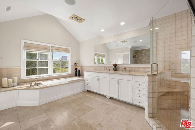 735 Thayer Avenue, Los Angeles, CA 90024