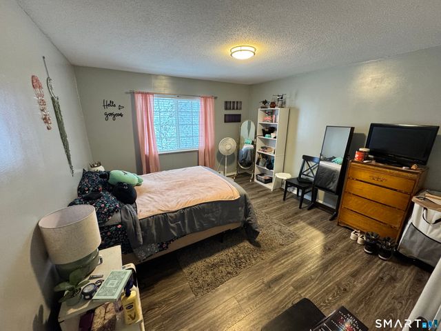 35 Mountain Village Road 16, Waterbury, CT 06706