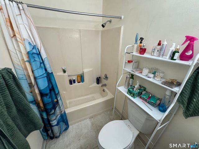 35 Mountain Village Road 16, Waterbury, CT 06706