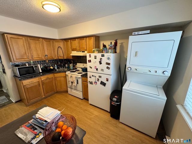 35 Mountain Village Road 16, Waterbury, CT 06706