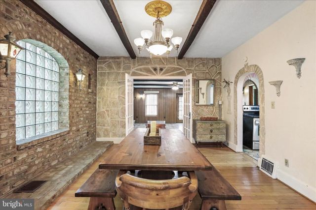 1108 WASHINGTON AVE, Martinsburg, WV 25401