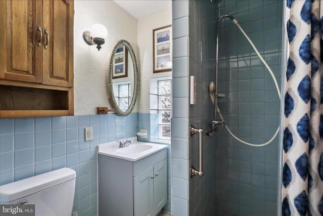 1108 WASHINGTON AVE, Martinsburg, WV 25401