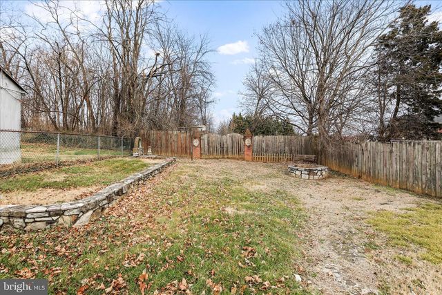 1108 WASHINGTON AVE, Martinsburg, WV 25401