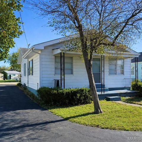 10 Denovion Court, Cahokia, IL 62206