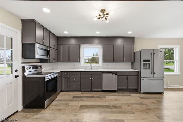 7211 Spencer Lake Road, Medina, OH 44256