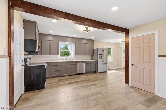 7211 Spencer Lake Road, Medina, OH 44256