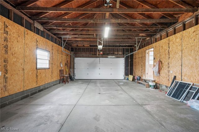 7211 Spencer Lake Road, Medina, OH 44256