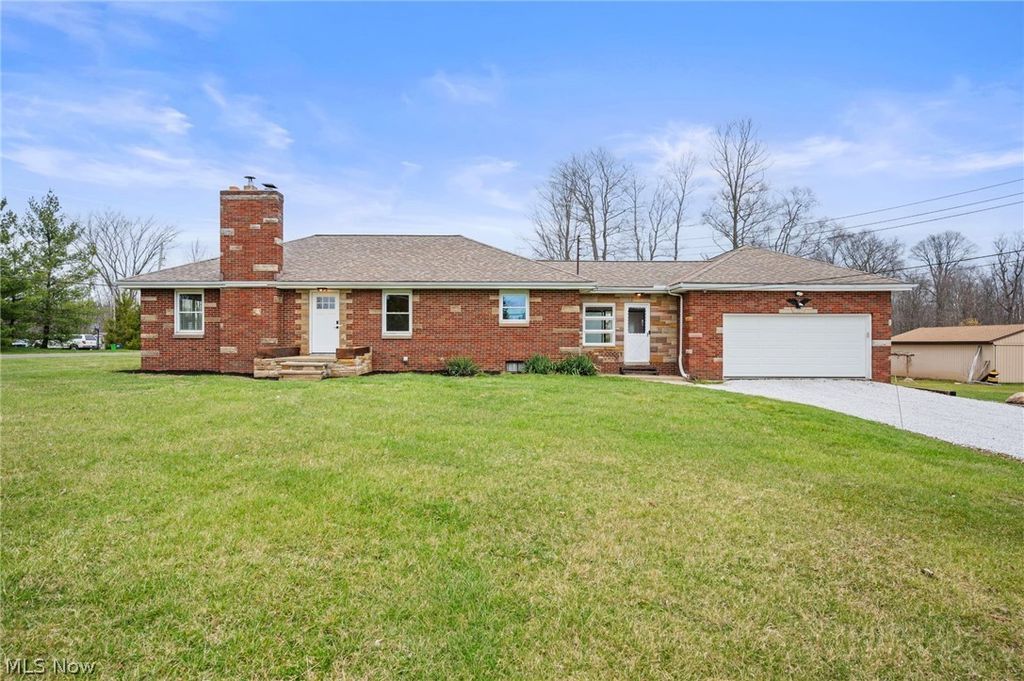 7211 Spencer Lake Road, Medina, OH 44256