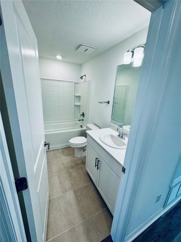 8525 LUNAR SKYE STREET, Sarasota, FL 34241