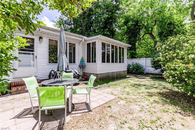 7705 Lambert PL, Norfolk, VA 23505