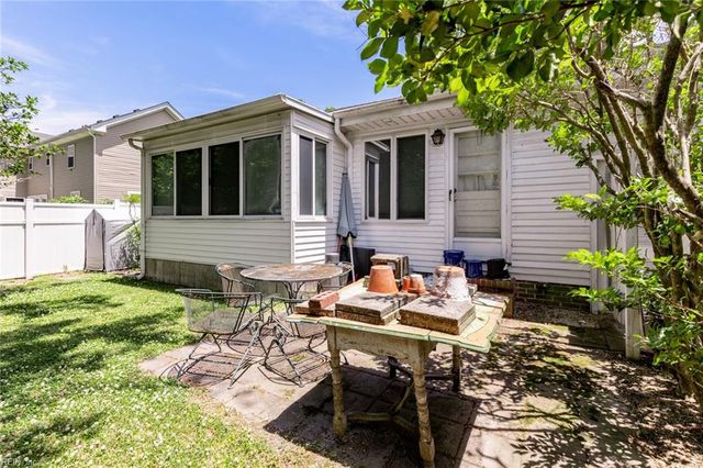 7705 Lambert PL, Norfolk, VA 23505