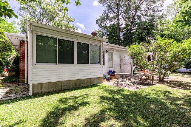 7705 Lambert PL, Norfolk, VA 23505