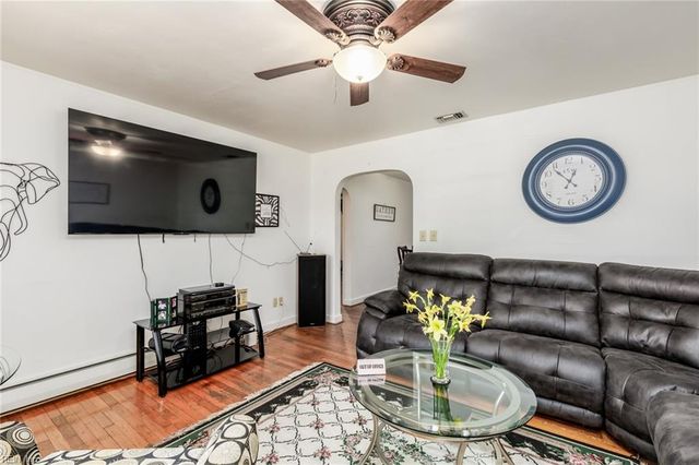 7705 Lambert PL, Norfolk, VA 23505