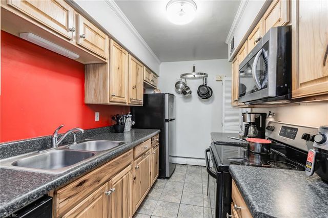 7705 Lambert PL, Norfolk, VA 23505