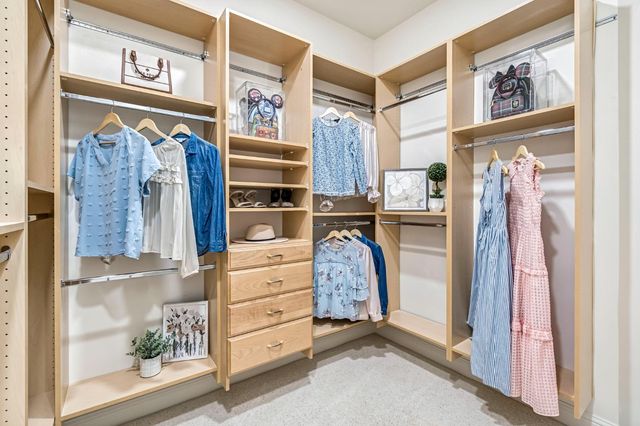 6766 E Carmalee Lane, Fresno, CA 93727