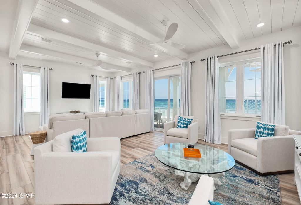 Image 11 of property listing at 13657 Front Beach Road, Panama City Beach, FL 32413
