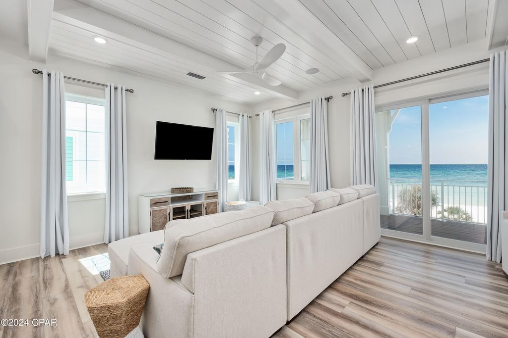 Image 12 of property listing at 13657 Front Beach Road, Panama City Beach, FL 32413