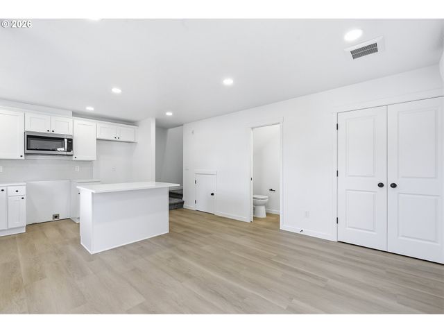 2701 Se 85th Ave B, Portland, OR 97266