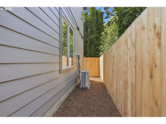 2701 Se 85th Ave B, Portland, OR 97266