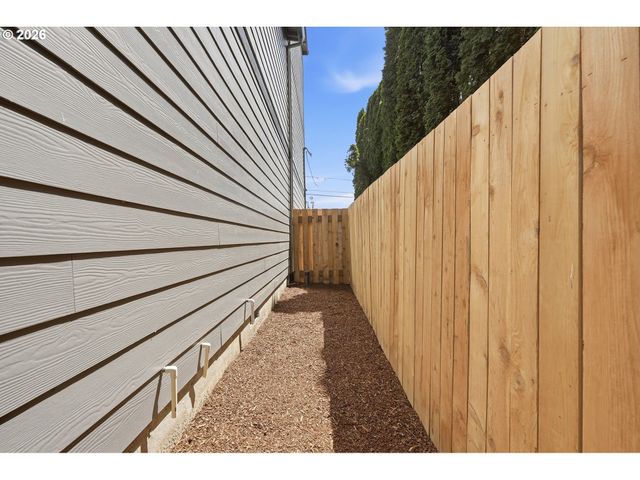 2701 Se 85th Ave B, Portland, OR 97266