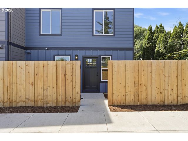 2701 Se 85th Ave B, Portland, OR 97266