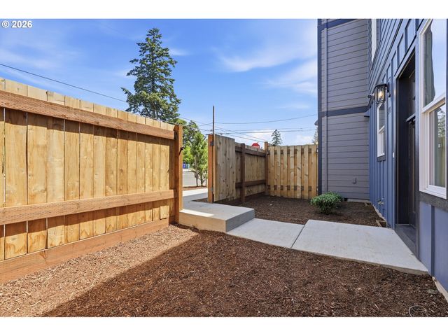 2701 Se 85th Ave B, Portland, OR 97266